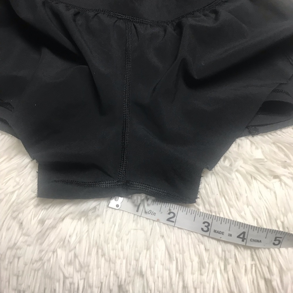 Lululemon Short Black-Size 6 -Good Condition - Picture 14 of 14